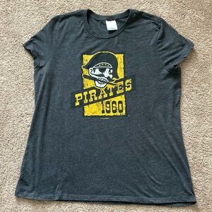 Vintage Women’s Pittsburgh Pirates 1960 T-shirt